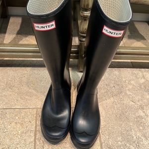 Hunter rain boots women’s